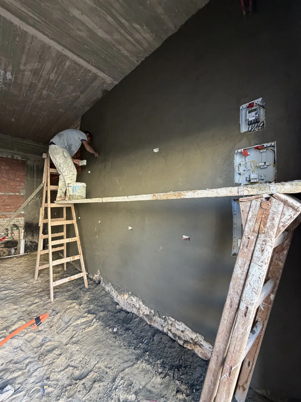 MRKT wall finishing stage